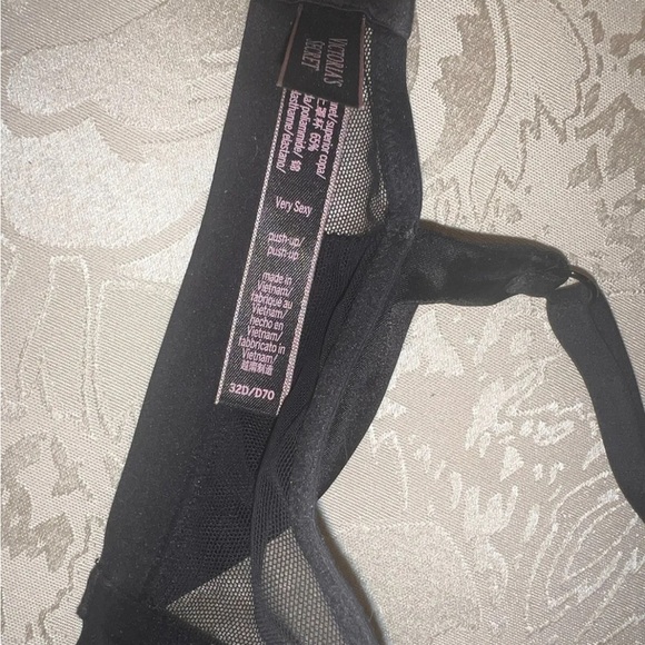 VICTORIAS SECRET VERY SEXY BRA 32D BLACK STRAPPY LACE OVERLAY SATIN ACCENTS - Picture 5 of 7